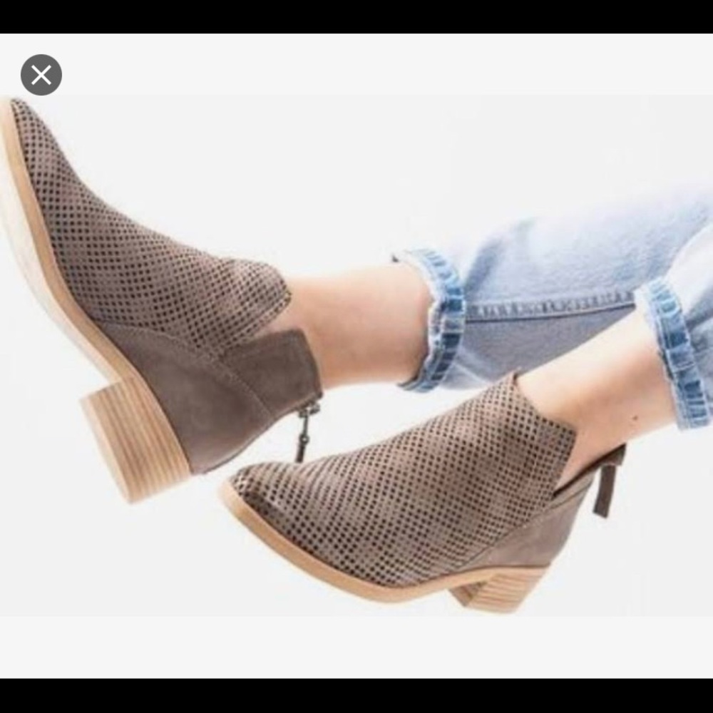 Dolce Vita Tommi Booties